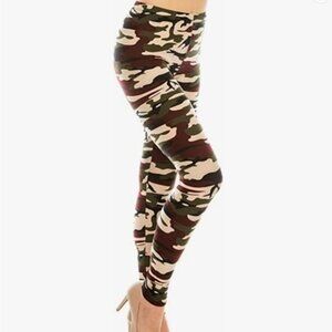 NWT [Ring] Plus Camo Buttery Soft Stretch Leggings - Womens Size fits 12-24